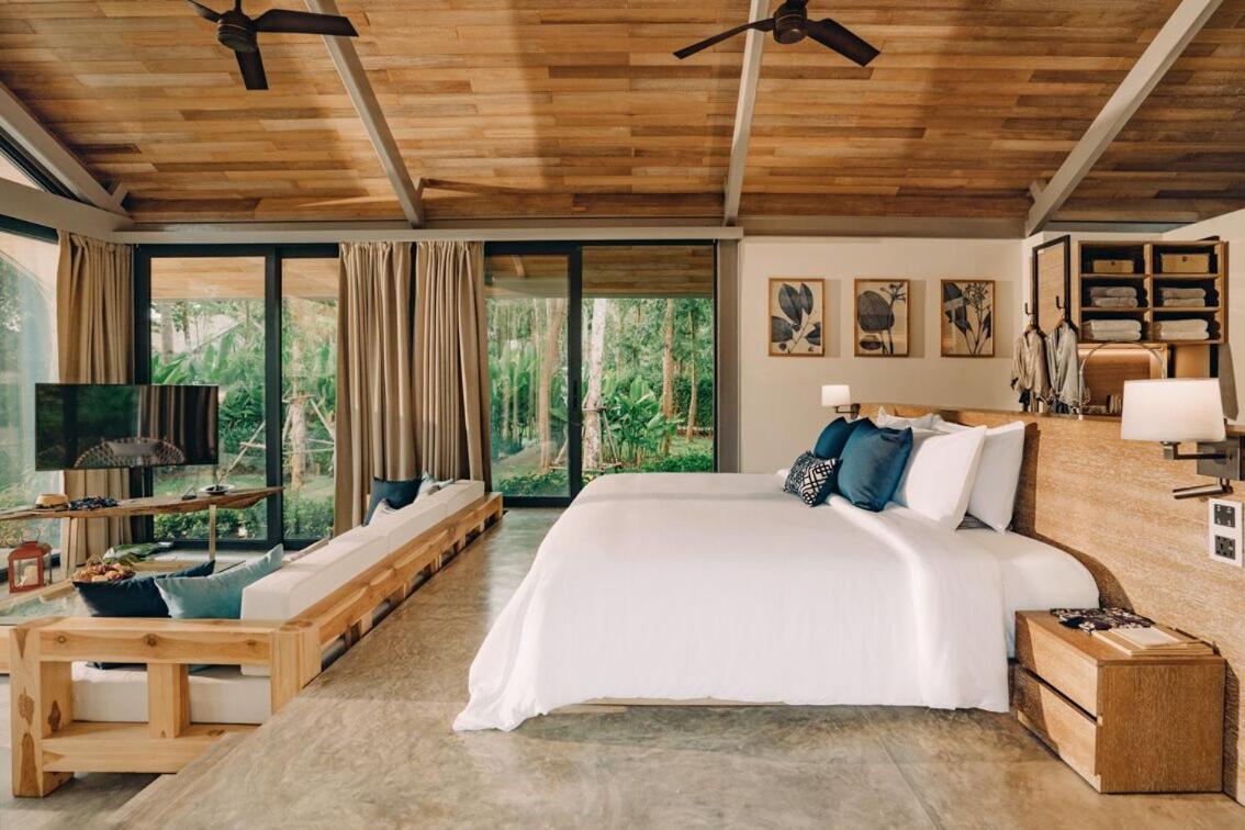 Villa Escape Burasari Phuket Extérieur photo